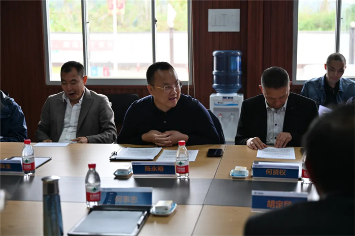 2023.11.15开州区企业商会一行走访taptap实业5.jpg